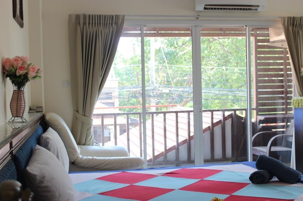 Dacha Beach Pattaya Ngoại thất bức ảnh