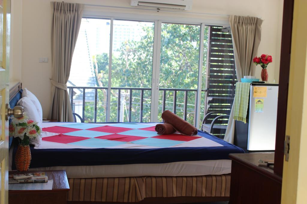 Dacha Beach Pattaya Ngoại thất bức ảnh