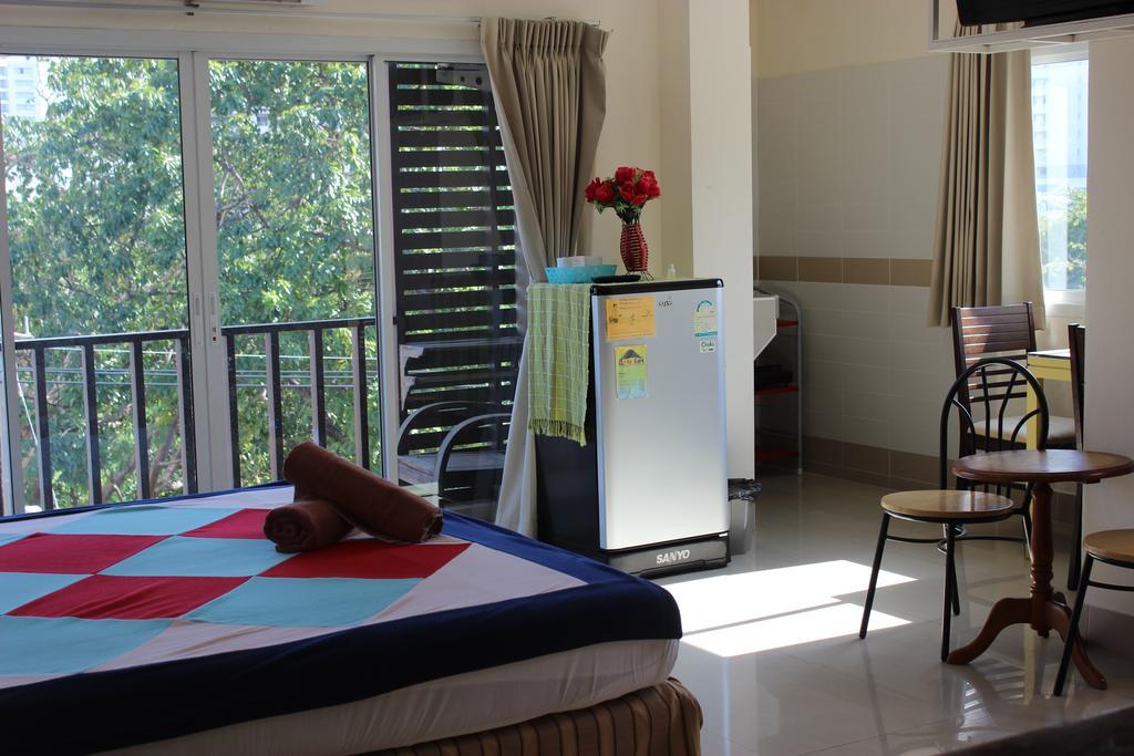 Dacha Beach Pattaya Ngoại thất bức ảnh