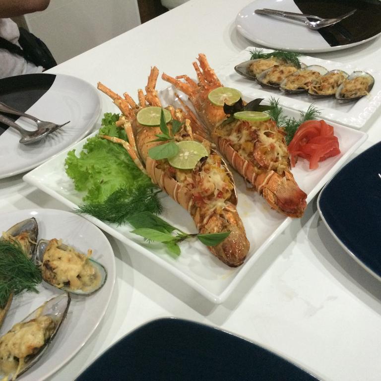 Dacha Beach Pattaya Ngoại thất bức ảnh